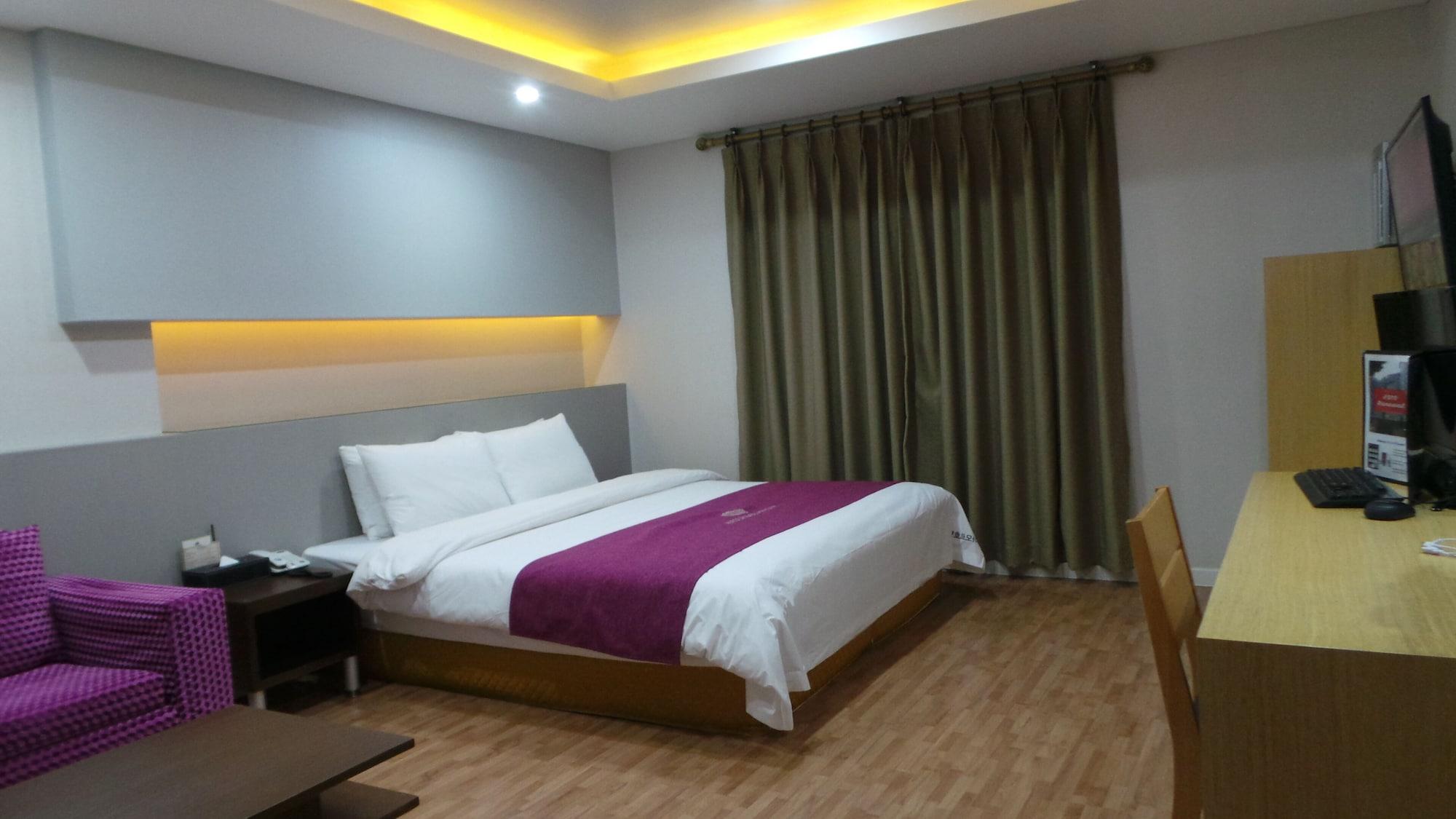 Amour Hotel Suwon Exterior foto