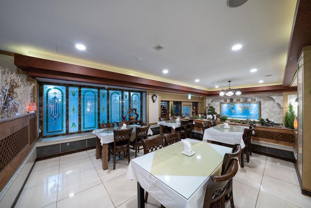 Amour Hotel Suwon Exterior foto