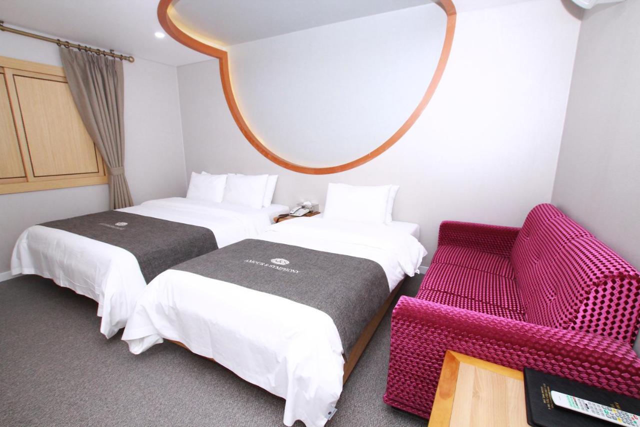Amour Hotel Suwon Exterior foto